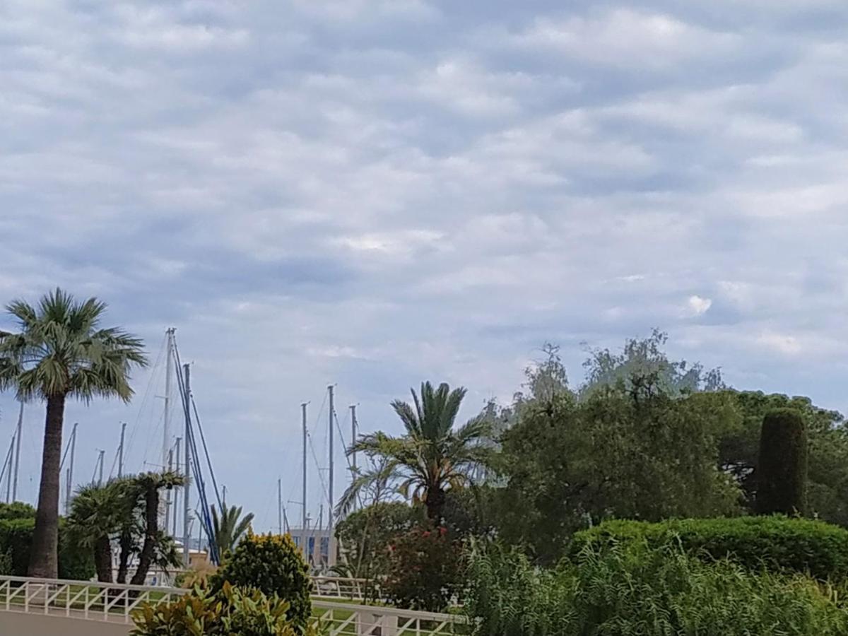 Studio Rez De Jardin Marina Baie Des Anges Villeneuve-Loubet Dış mekan fotoğraf